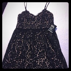 Express little black lace dress size 8 NWT